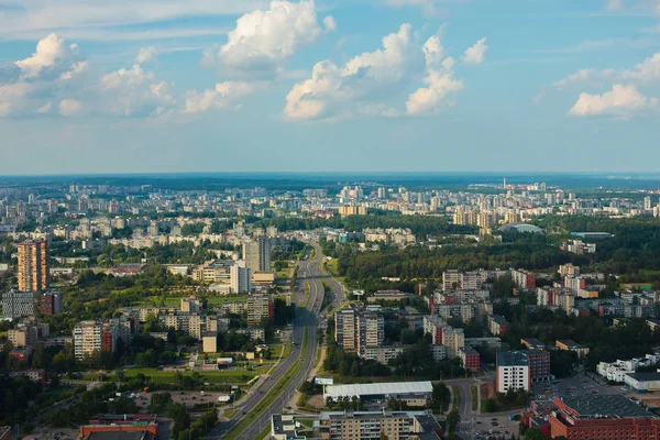 Paisaje urbano de Vilna desde la torre de televisión — Foto de Stock