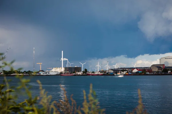 Distrito industrial na área portuária de Copenhahen — Fotografia de Stock