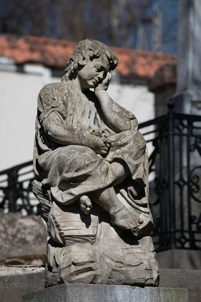 Angel statue in Bernardine cemetery in Vilnius — Stock Photo, Image