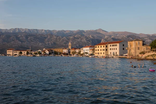 Ciudad de Vinjerac en Croacia — Foto de Stock