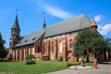 Kalininingrad, Rusya - 20 Haziran 2019: Kalininingrad 'daki Kant Adası' ndaki Konigsberg Katedrali.