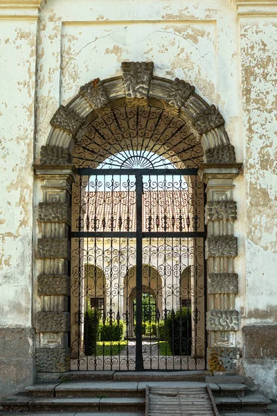 Entrée Monastère Pazaislis Église Visitation Magnifique Exemple Architecture Baroque Italienne — Photo