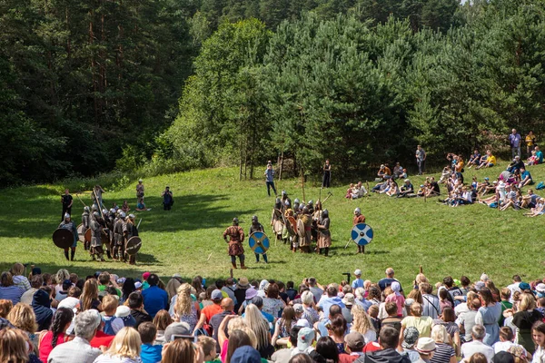 Kernave Litouwen Juli 2018 Reconstructie Van Middeleeuwse Strijd Tijdens Het — Stockfoto