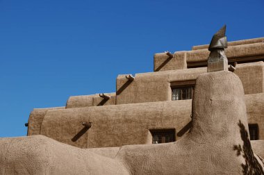 Geleneksel eski güneybatı tarzı bina