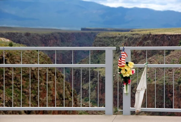 Suicide Memorial Rio Grande Gorge Bridge Identifying Marks Removed — Stock Photo, Image