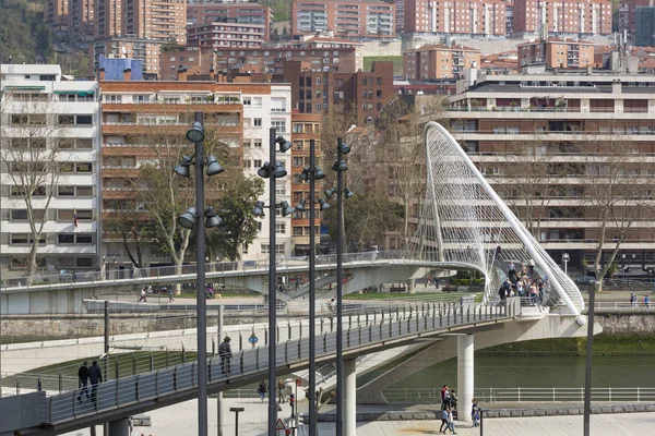 Bilbao şehrinde Calatrava Köprüsü — Stok fotoğraf