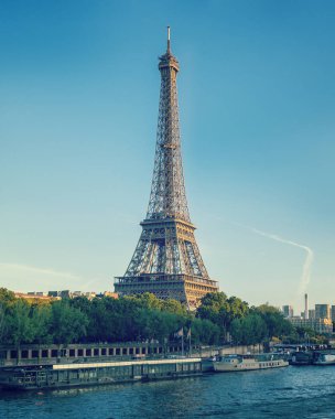 Eyfel Kulesi Paris Fransa.