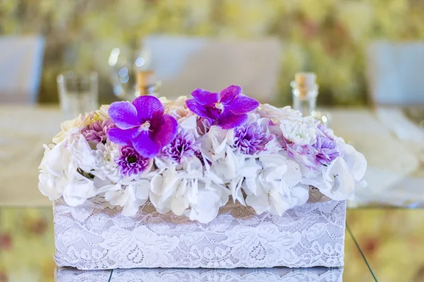 Matrimonio decorazione floreale — Foto Stock