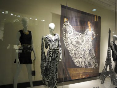 Bebe mağaza Vitrini