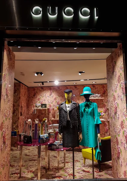 Gucci Dükkanı Vitrini — Stok fotoğraf