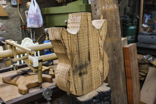 Interno laboratorio di chitarra — Foto Stock