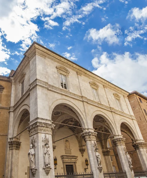 Della Mercanzia Loggia w Siena — Zdjęcie stockowe