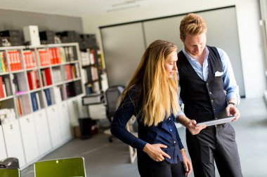 Ofiste çalışanlar.