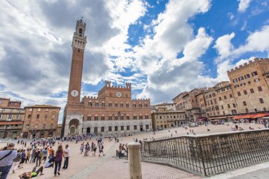 Siena 'daki Piazza del Campo