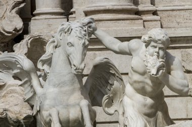 Roma 'daki Trevi Çeşmesi