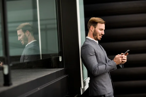 Moderno empresário de sucesso — Fotografia de Stock