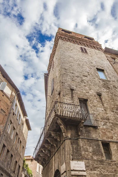 Casas tradicionais em Siena — Fotografia de Stock