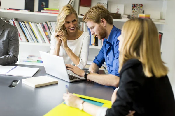 Business people in the office — Stock Photo, Image