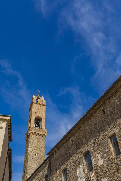 Campanario medieval en Montalcino — Foto de Stock
