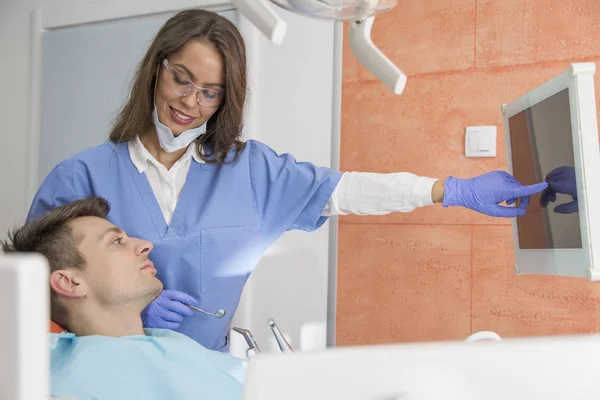 Patient having dental checkup — Stock Photo, Image