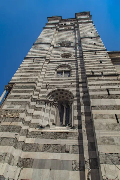 在意大利的热那亚大教堂 — 图库照片