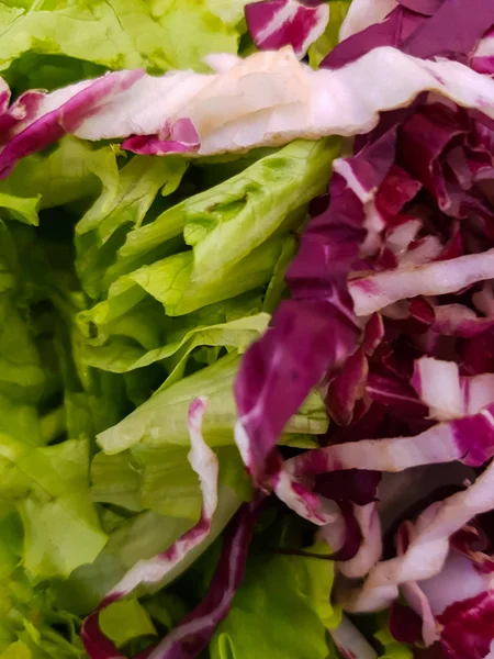 Frische Salatblätter — Stockfoto