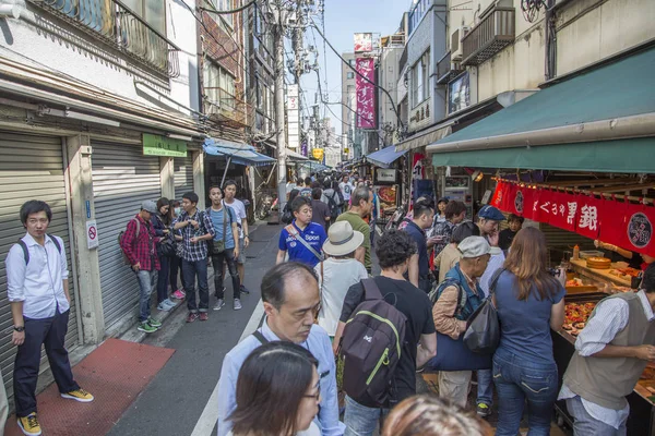 Tsukiji fish market in Tokyo — Stock Photo, Image