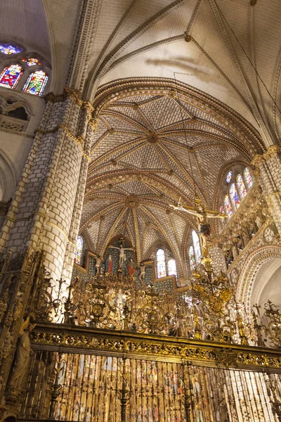 Toledo domkyrka interiör — Stockfoto