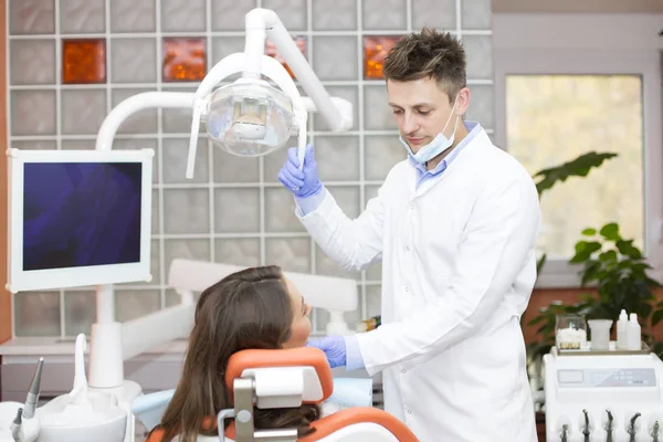 Patient having dental checkup — Stock Photo, Image