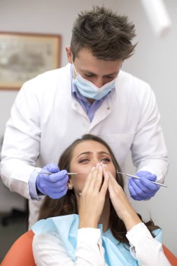 Diş check-up olan hasta