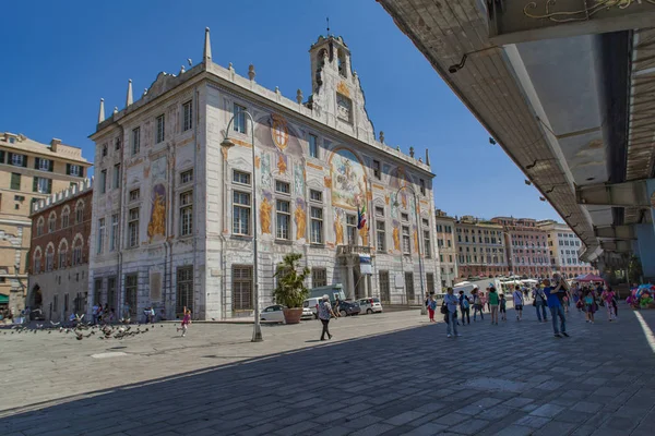 Палаццо Сан - Джорджіо в Генуї. — стокове фото