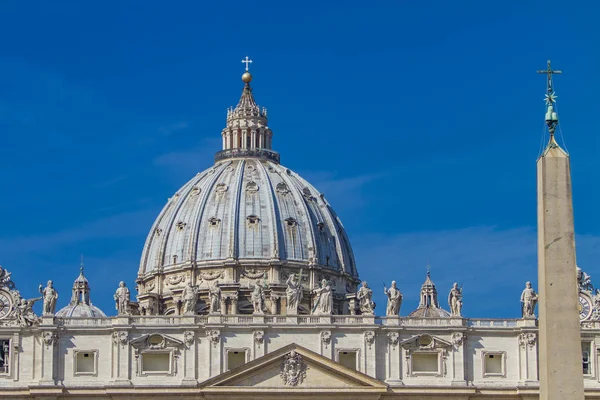 Catedral de San Pedro en el Vaticano —  Fotos de Stock