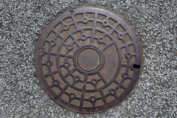 Circle steel manhole cove — Stock Photo, Image