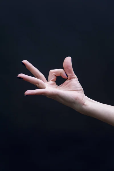 Mano mudra Yoga femminile — Foto Stock