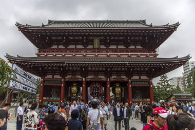 Tokyo 'daki Asakusa tapınağı