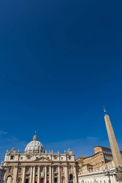 Plaza de San Pedro en el Vaticano — Foto de Stock