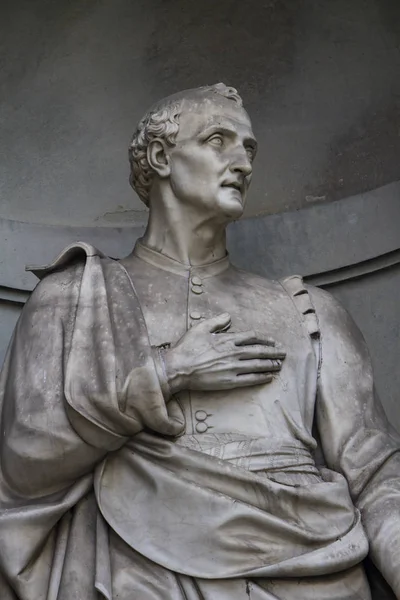 Amerigo Vespucci statue in Florence — Stock fotografie