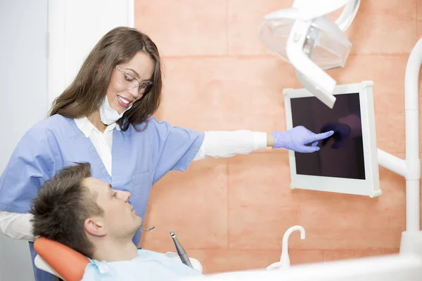 Patient having dental checkup — Stock Photo, Image