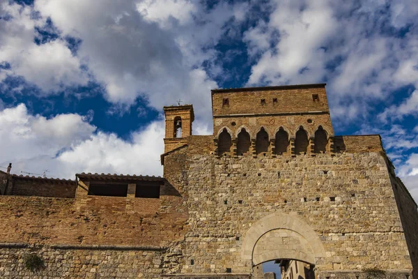 City walls at San Gimignano — Stock Photo, Image