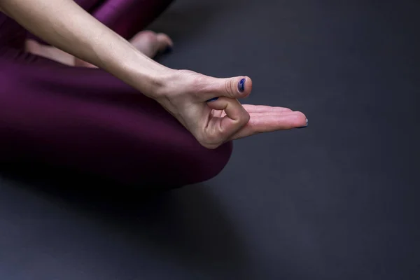 Mão mudra Yoga feminino — Fotografia de Stock