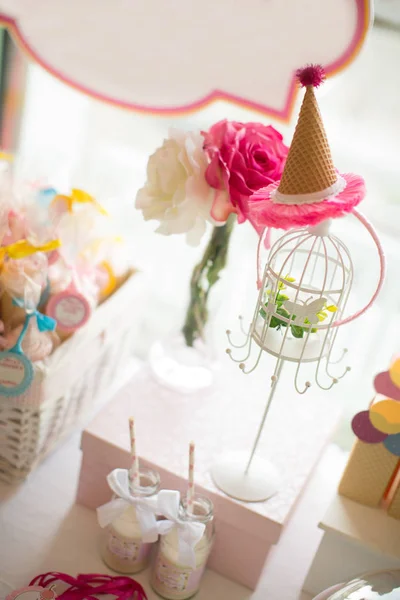 Birthday table decoration — Stock Photo, Image