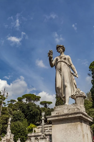 Богиня достаток статуя в Римі — стокове фото