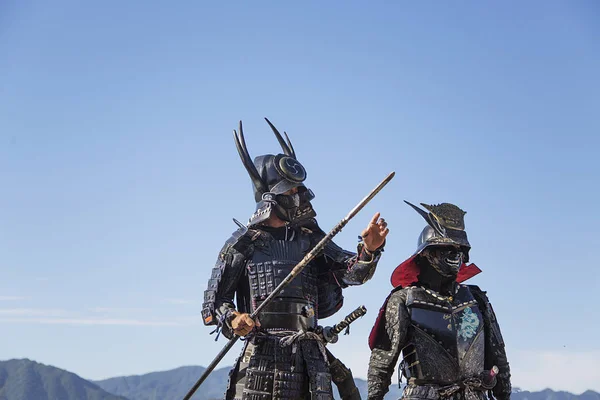 Самурайские воины в храме Ицукусима — стоковое фото
