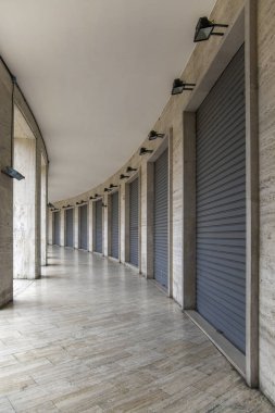 Koridor modern binada