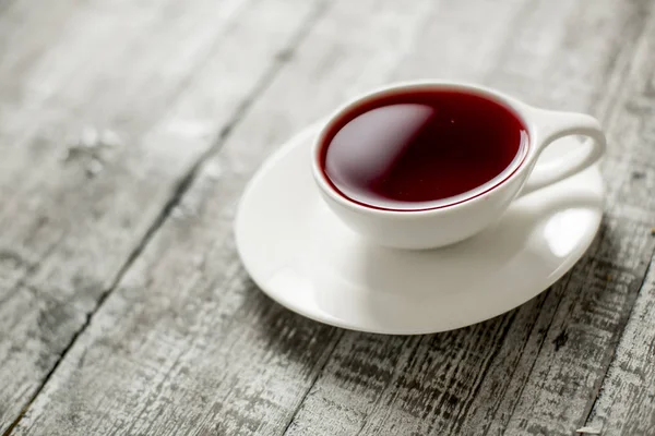 Kopp te på bordet — Stockfoto