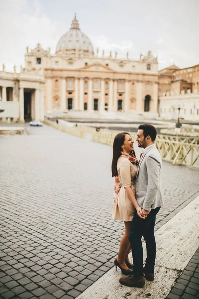 Joyeux couple à Rome — Photo