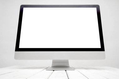 Boş ekranlı bilgisayar monitörü