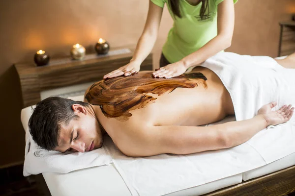 Гарячий Шоколадний масаж — стокове фото