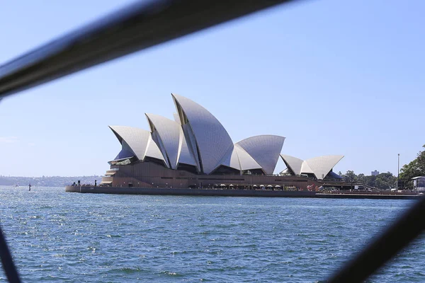Сіднейський оперний театр — стокове фото