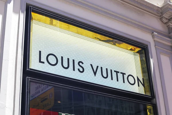 Louis vuitton butik — Stockfoto